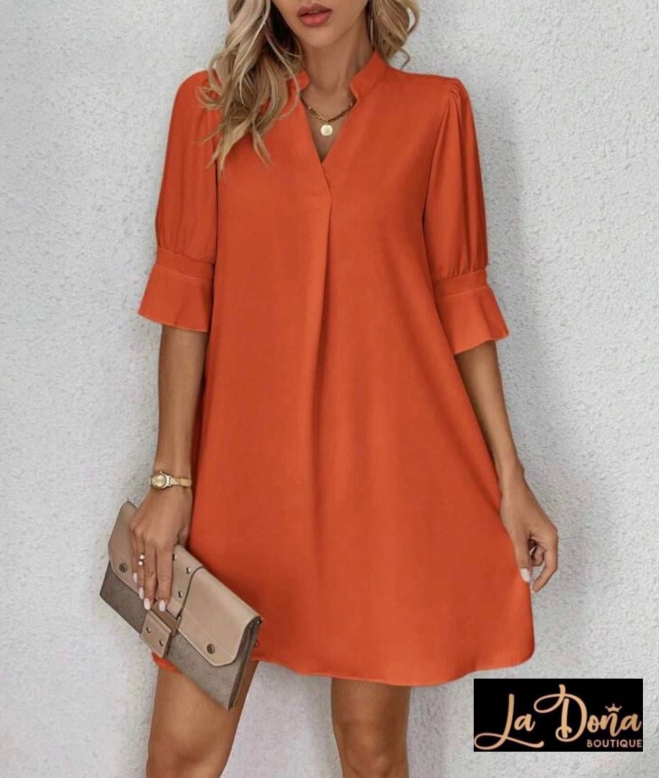 Vestido corto suelto con manga