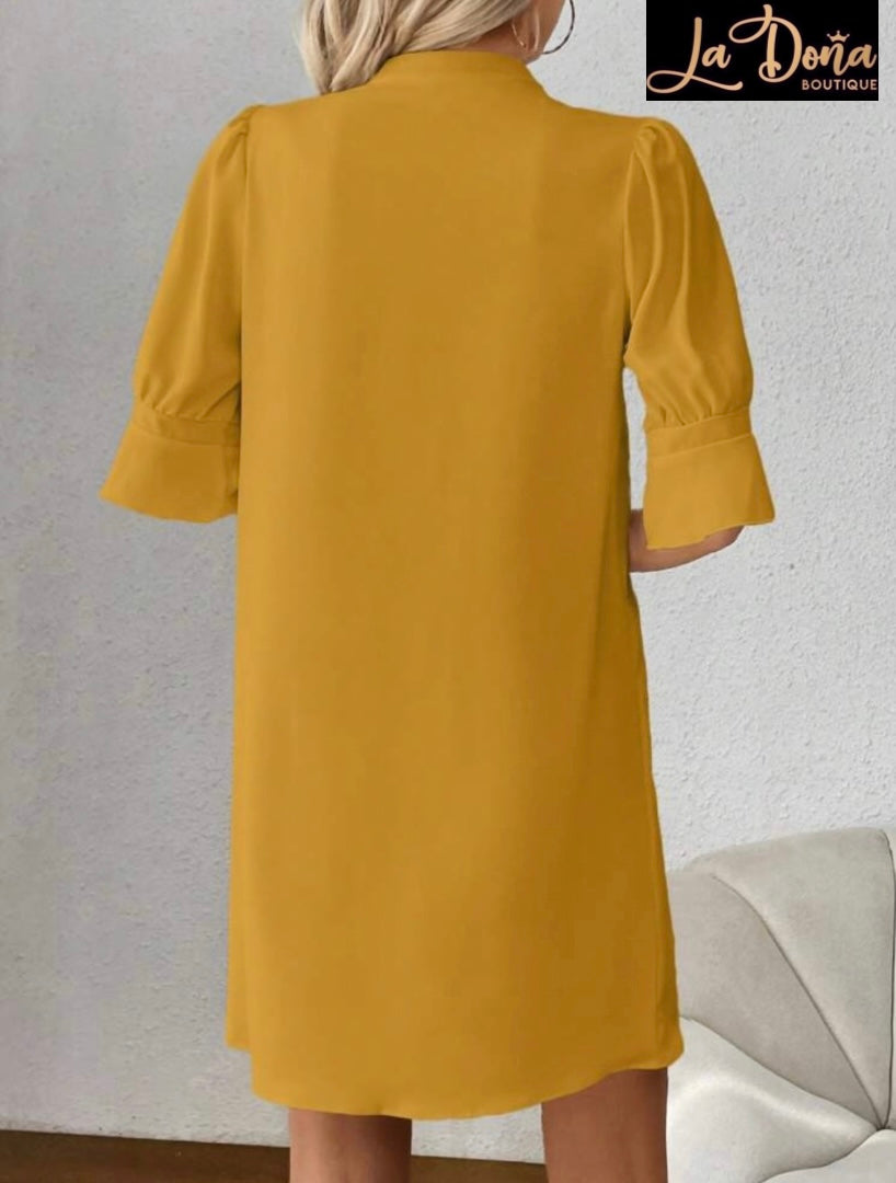 Vestido corto suelto con manga