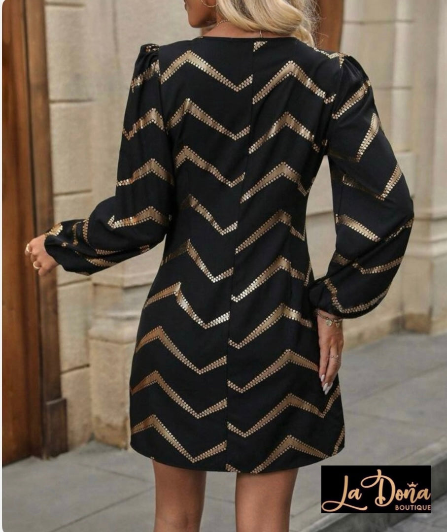 Vestido corto con dorado