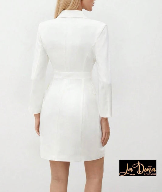 Vestido blazer blanco con botones