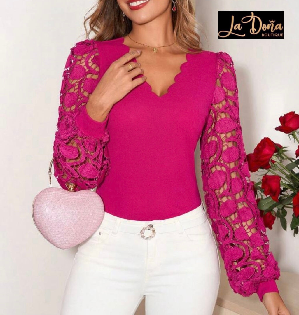 Blusa rosa con encaje
