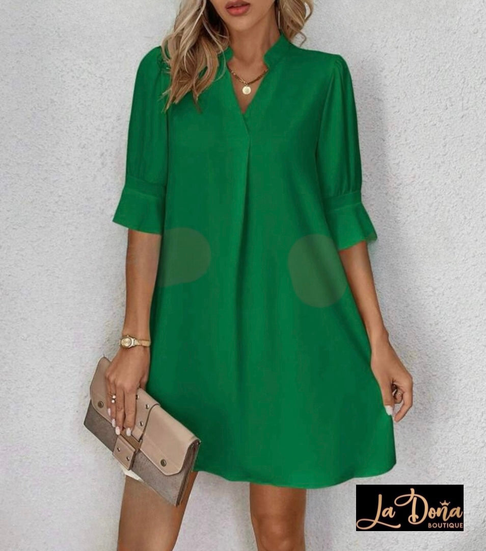 Vestido corto suelto con manga