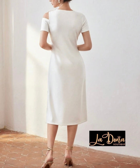 Vestido blanco con moño