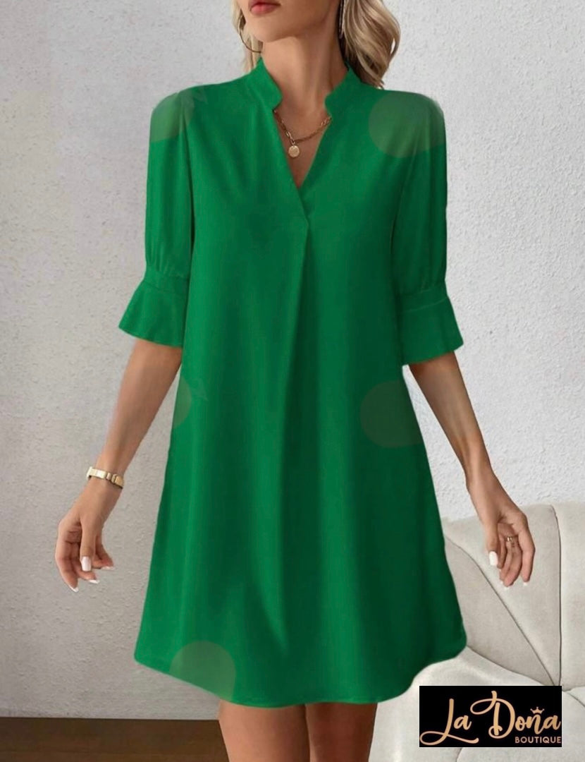 Vestido corto suelto con manga