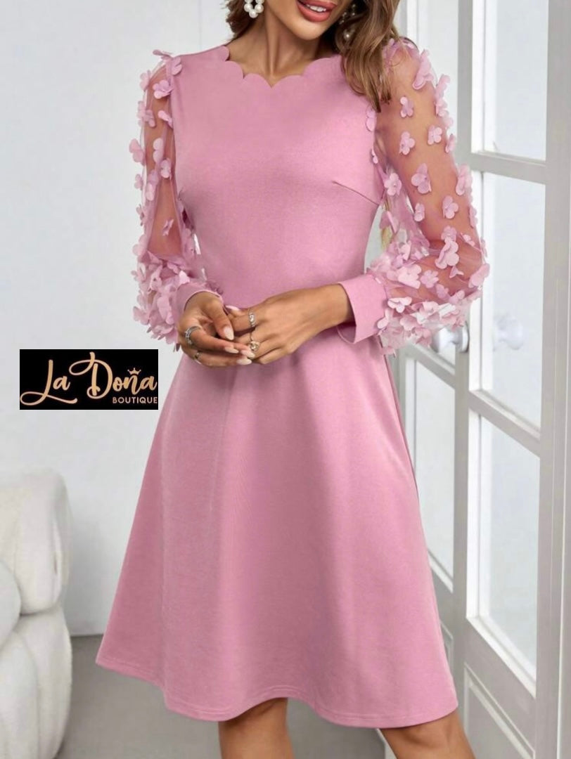 Vestido con mangas aplique flores
