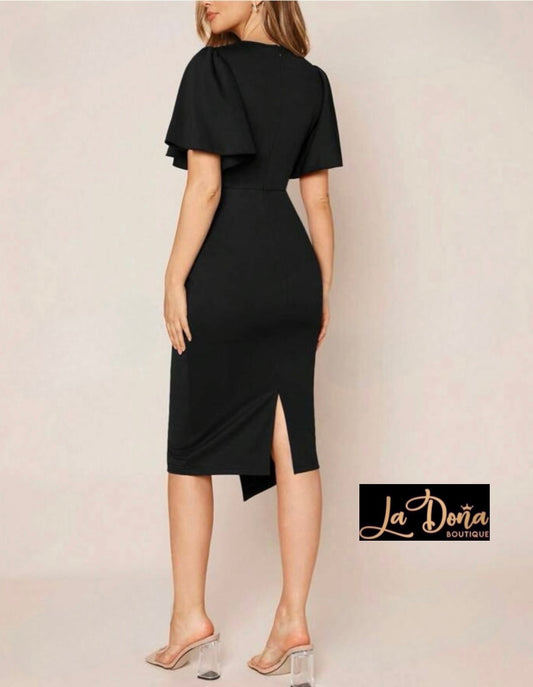 Vestido negro corte lápiz