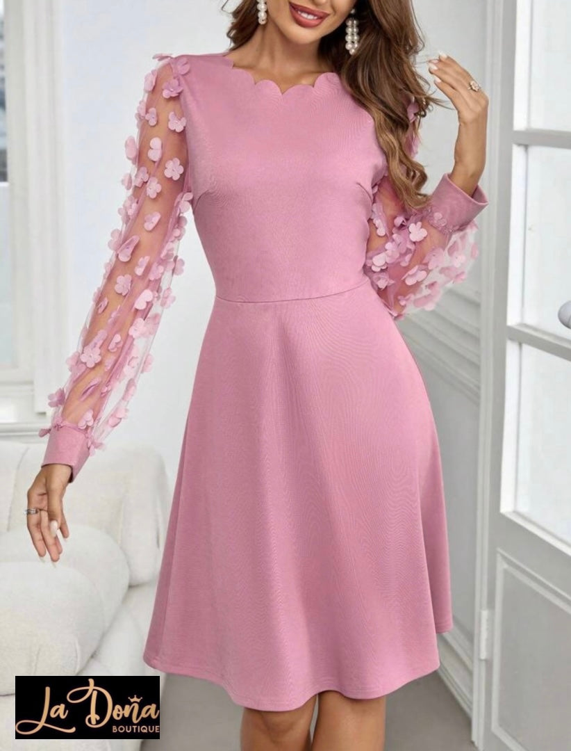 Vestido con mangas aplique flores