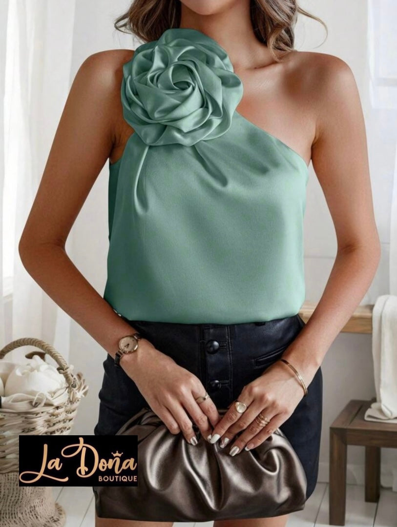 Blusa con flor 3D
